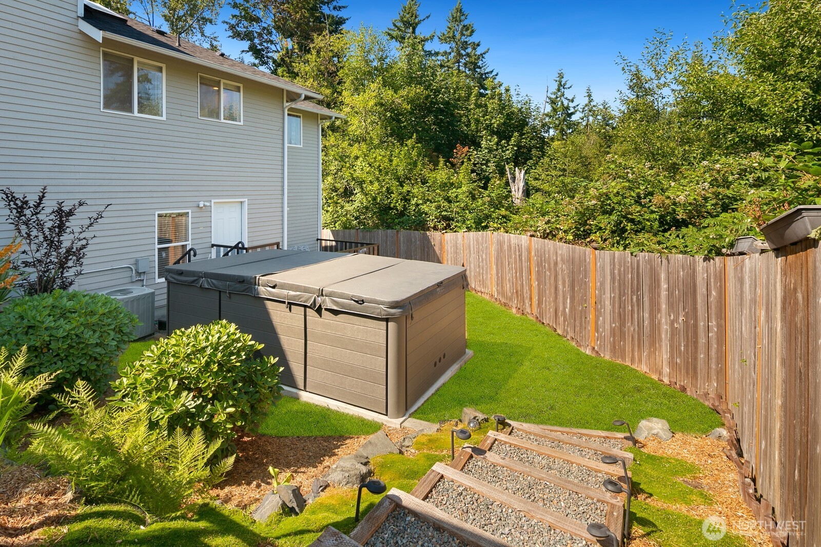 327 140th Street SW, Everett, WA 98208-6902
