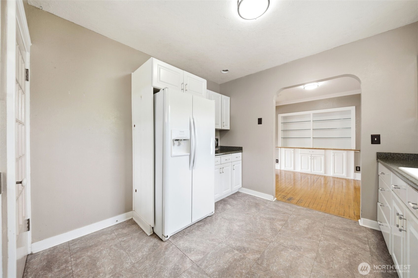3083 Pine Street , Longview, WA 98632