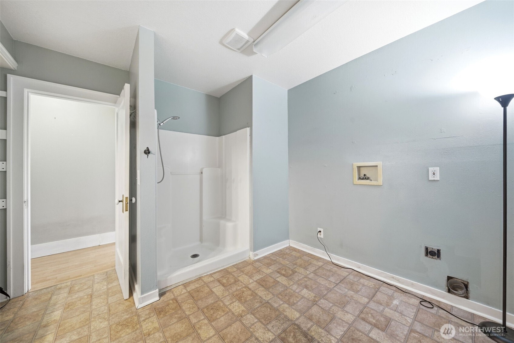 3083 Pine Street , Longview, WA 98632