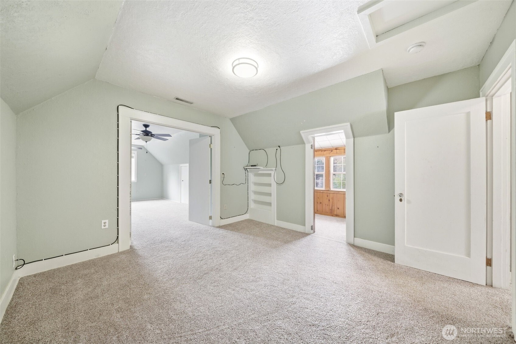 3083 Pine Street , Longview, WA 98632