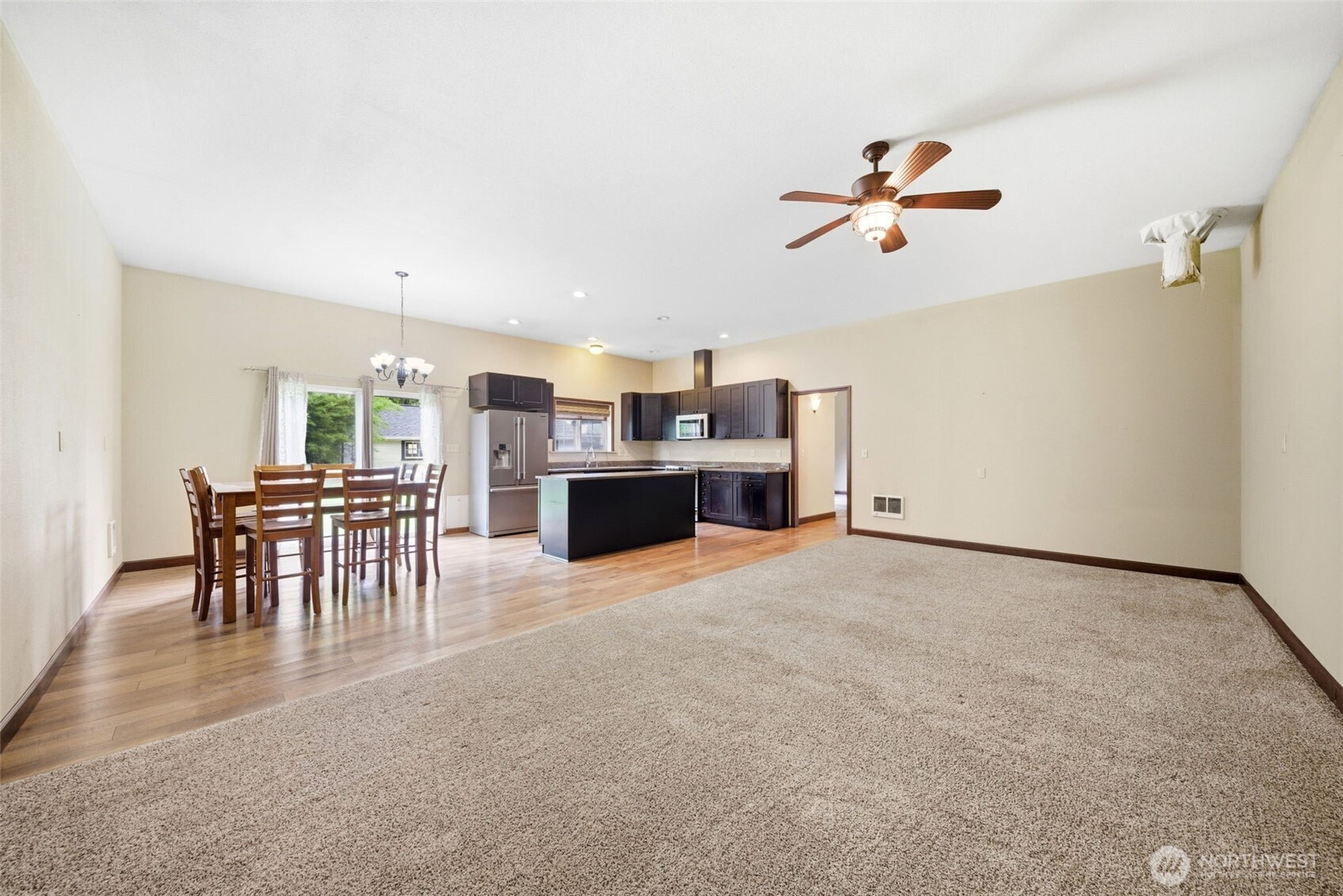 3083 Pine Street , Longview, WA 98632