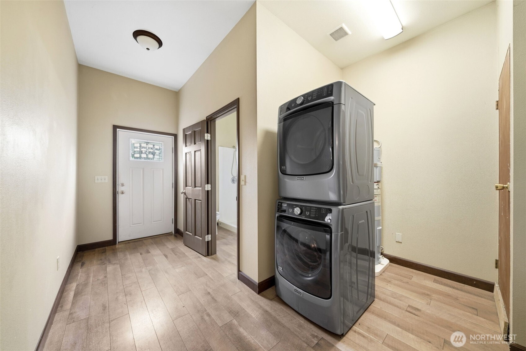3083 Pine Street , Longview, WA 98632