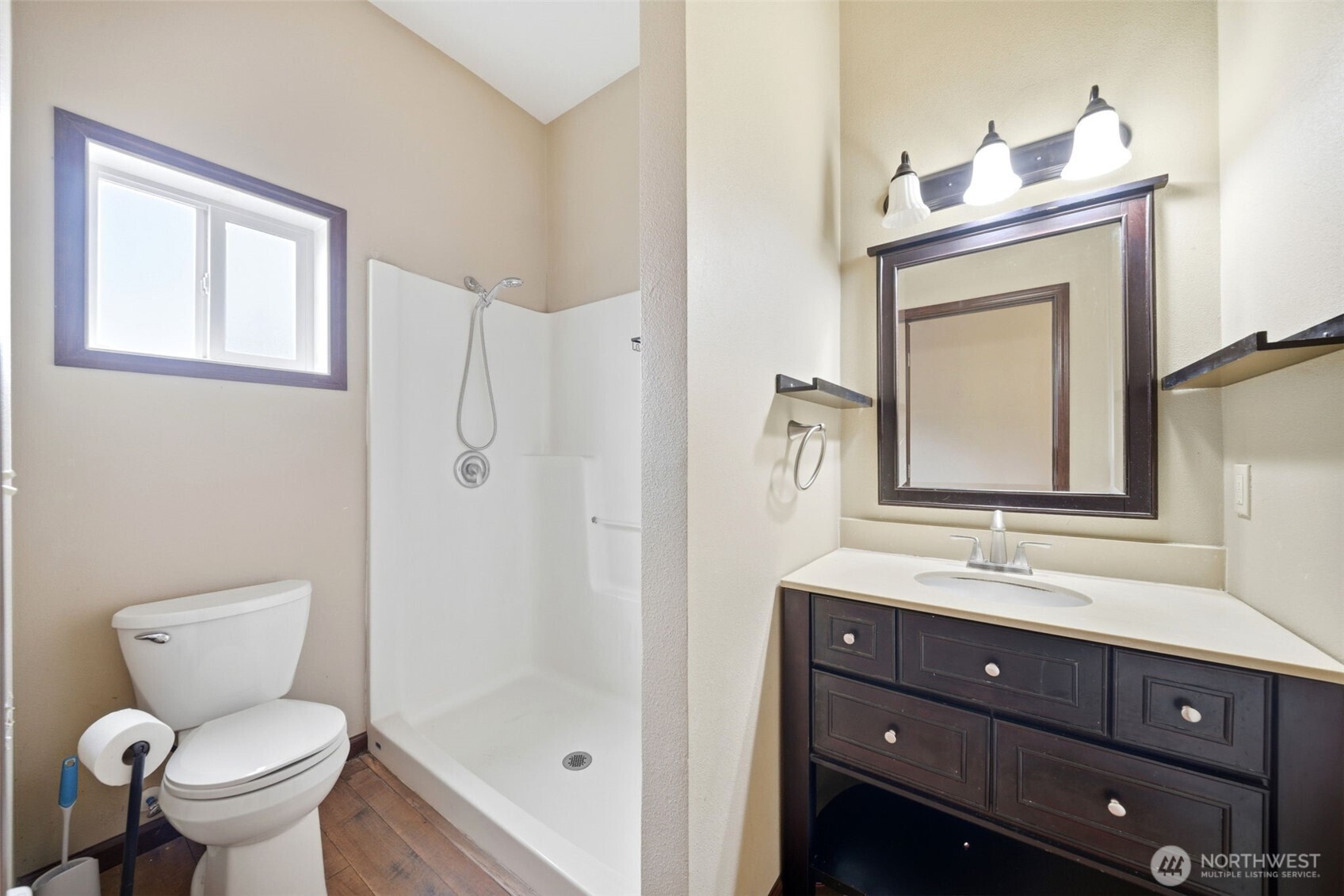 3083 Pine Street , Longview, WA 98632