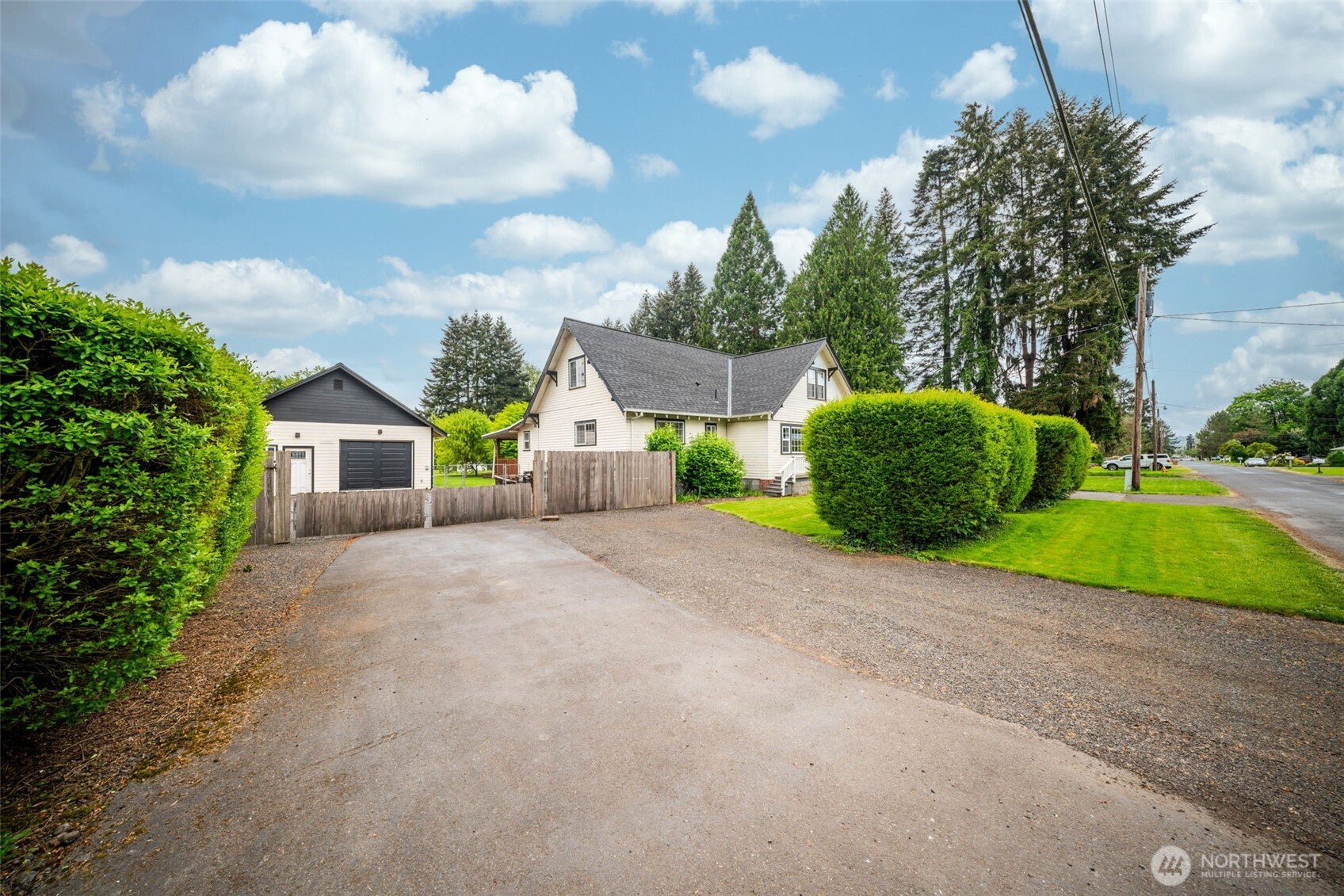 3083 Pine Street , Longview, WA 98632