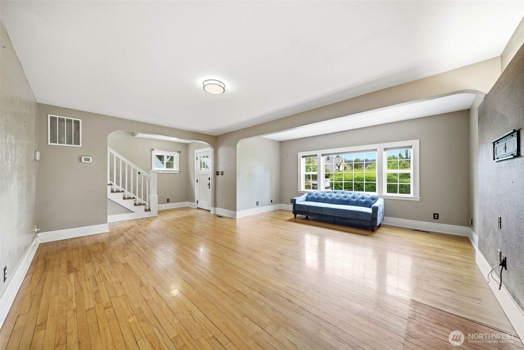 3083 Pine Street , Longview, WA 98632