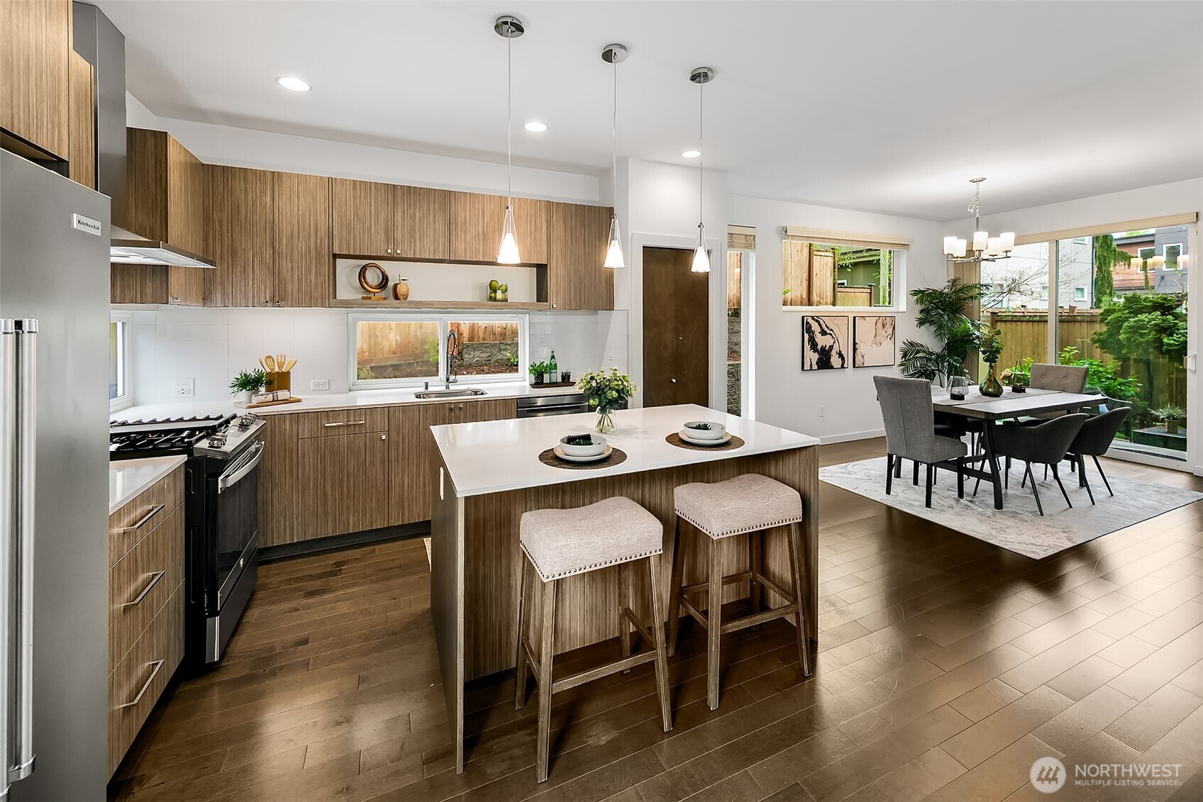 13721 Meridian Avenue N, Seattle, WA 98133
