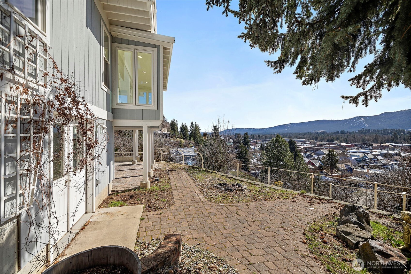 205 W 5th Street , Cle Elum, WA 98922