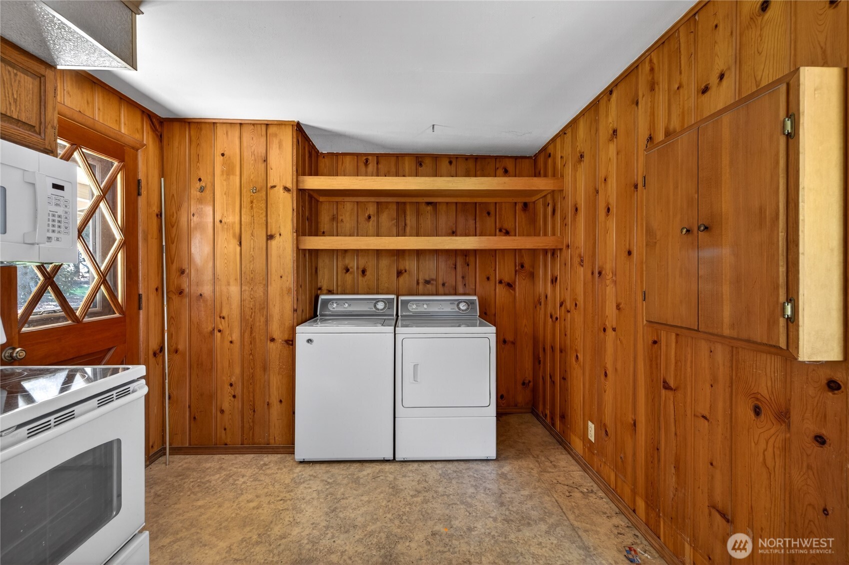5685 Airport Road , Cashmere, WA 98815