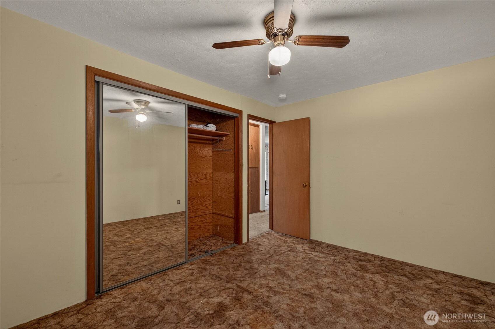 5685 Airport Road , Cashmere, WA 98815