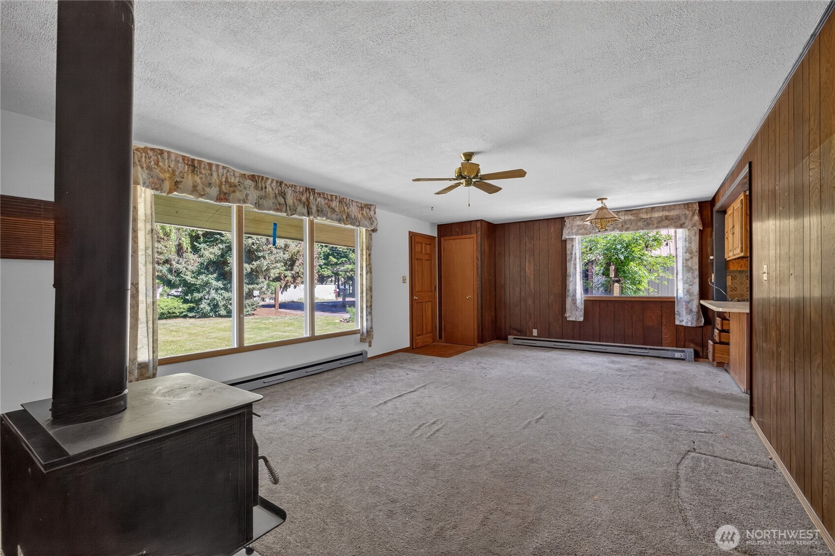 5685 Airport Road , Cashmere, WA 98815