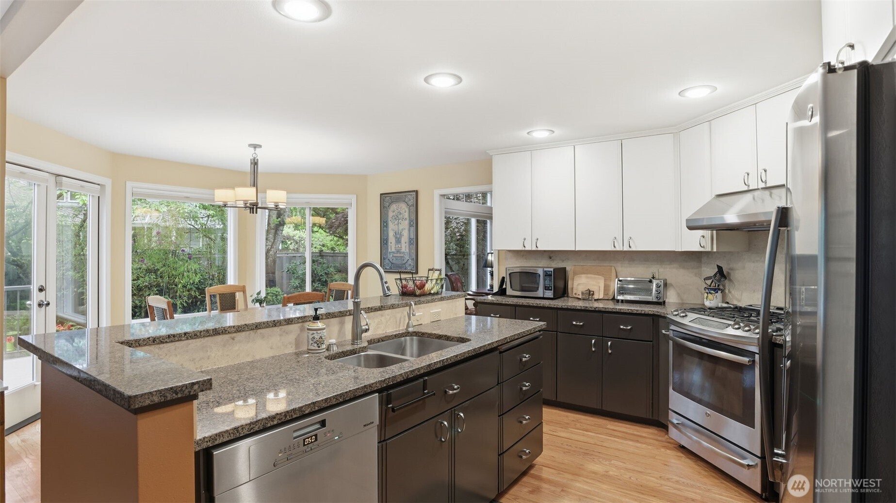 25812 SE 41st Street , Sammamish, WA 98029