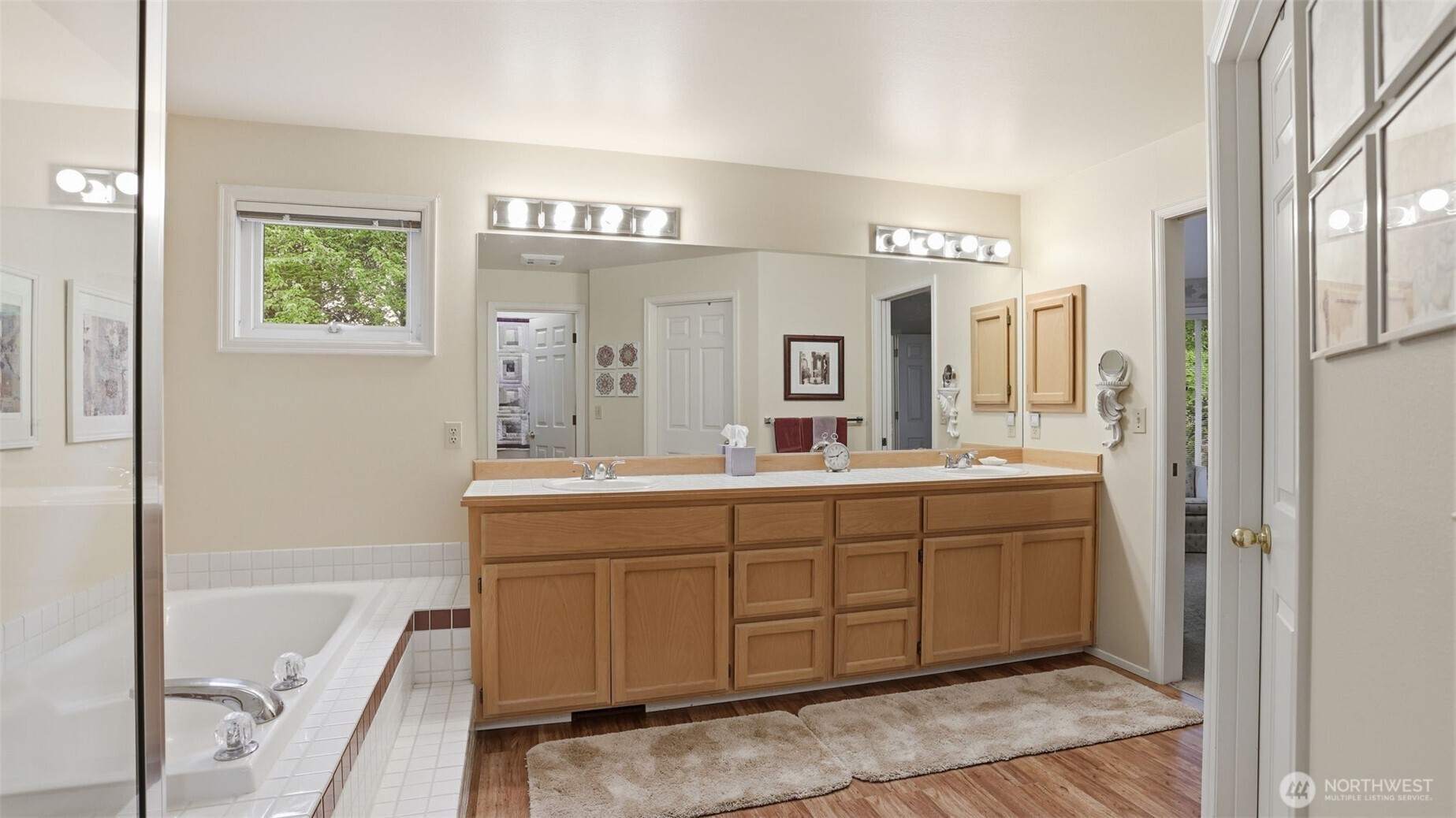 25812 SE 41st Street , Sammamish, WA 98029