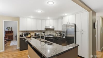25812 SE 41st Street , Sammamish, WA 98029 - Photo 10