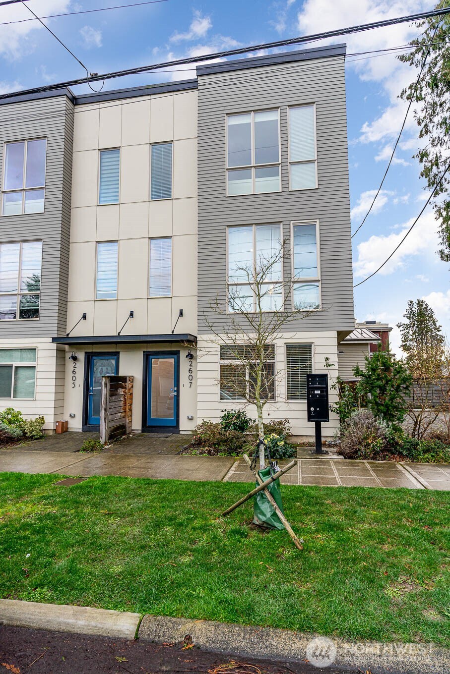 2607 NW 64th Street , Seattle, WA 98107