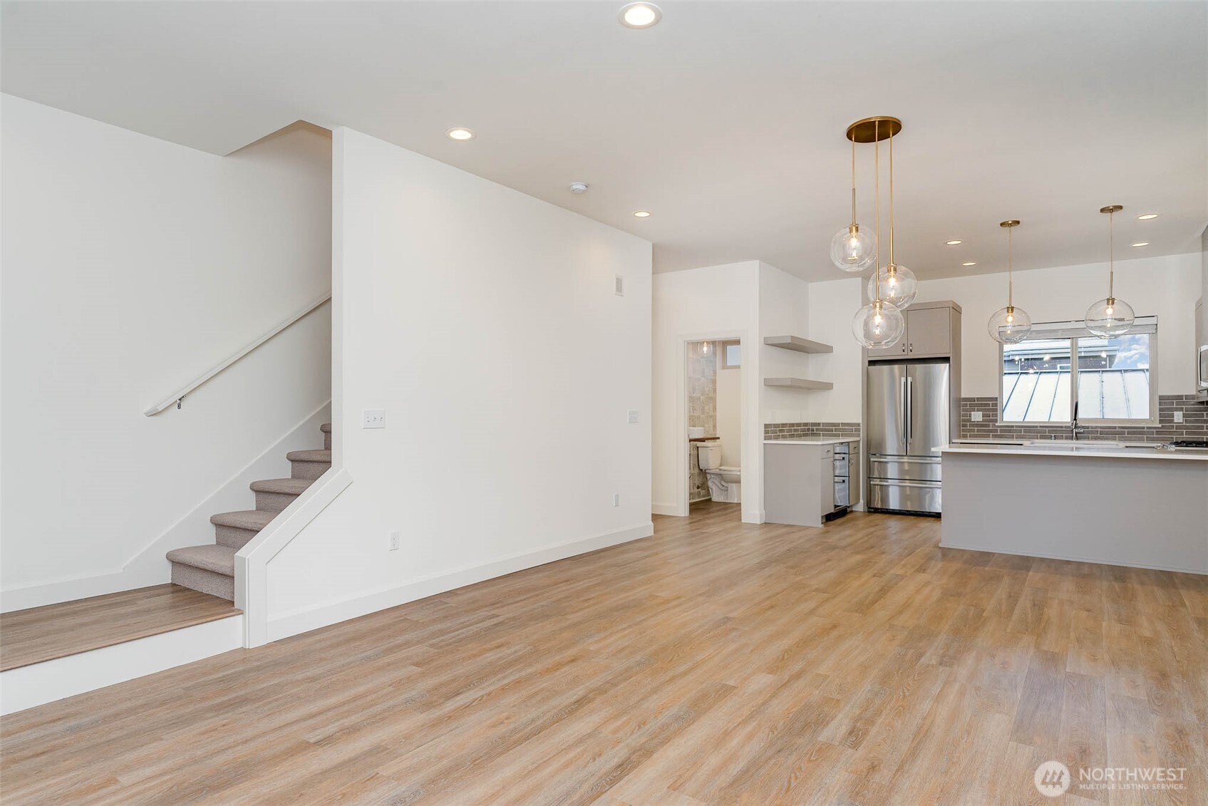 2607 NW 64th Street , Seattle, WA 98107