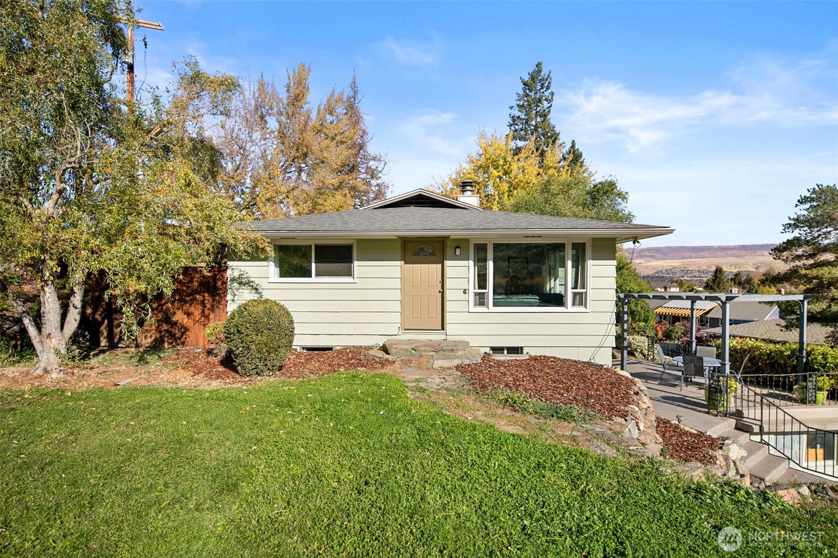 1216 Crawford , Wenatchee, WA 98801