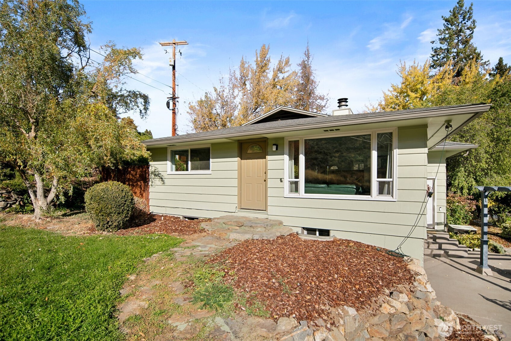 1216 Crawford , Wenatchee, WA 98801