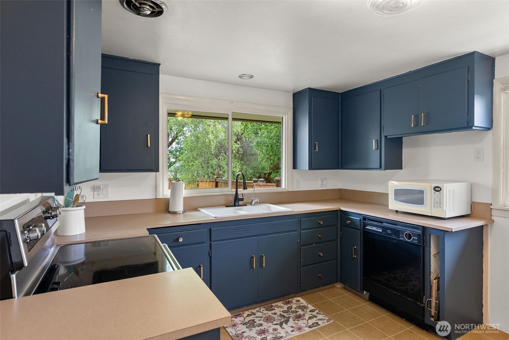 1216 Crawford , Wenatchee, WA 98801