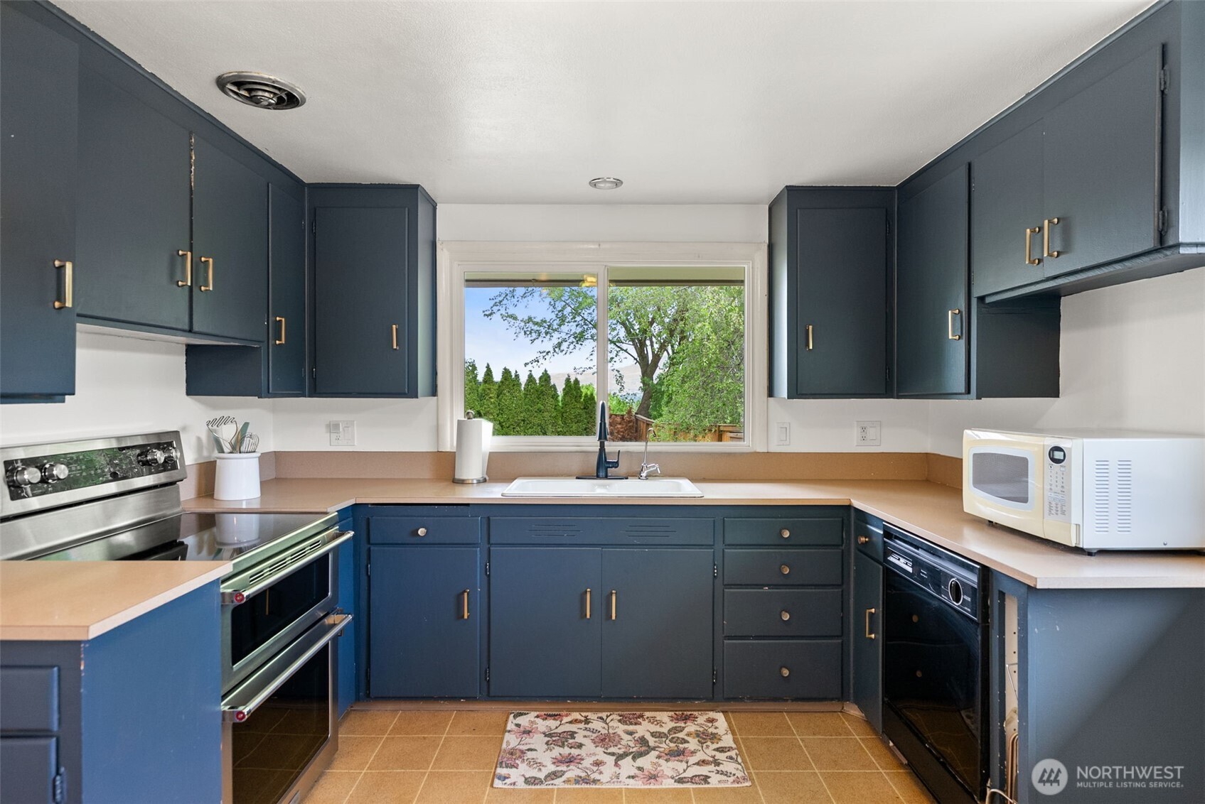1216 Crawford , Wenatchee, WA 98801
