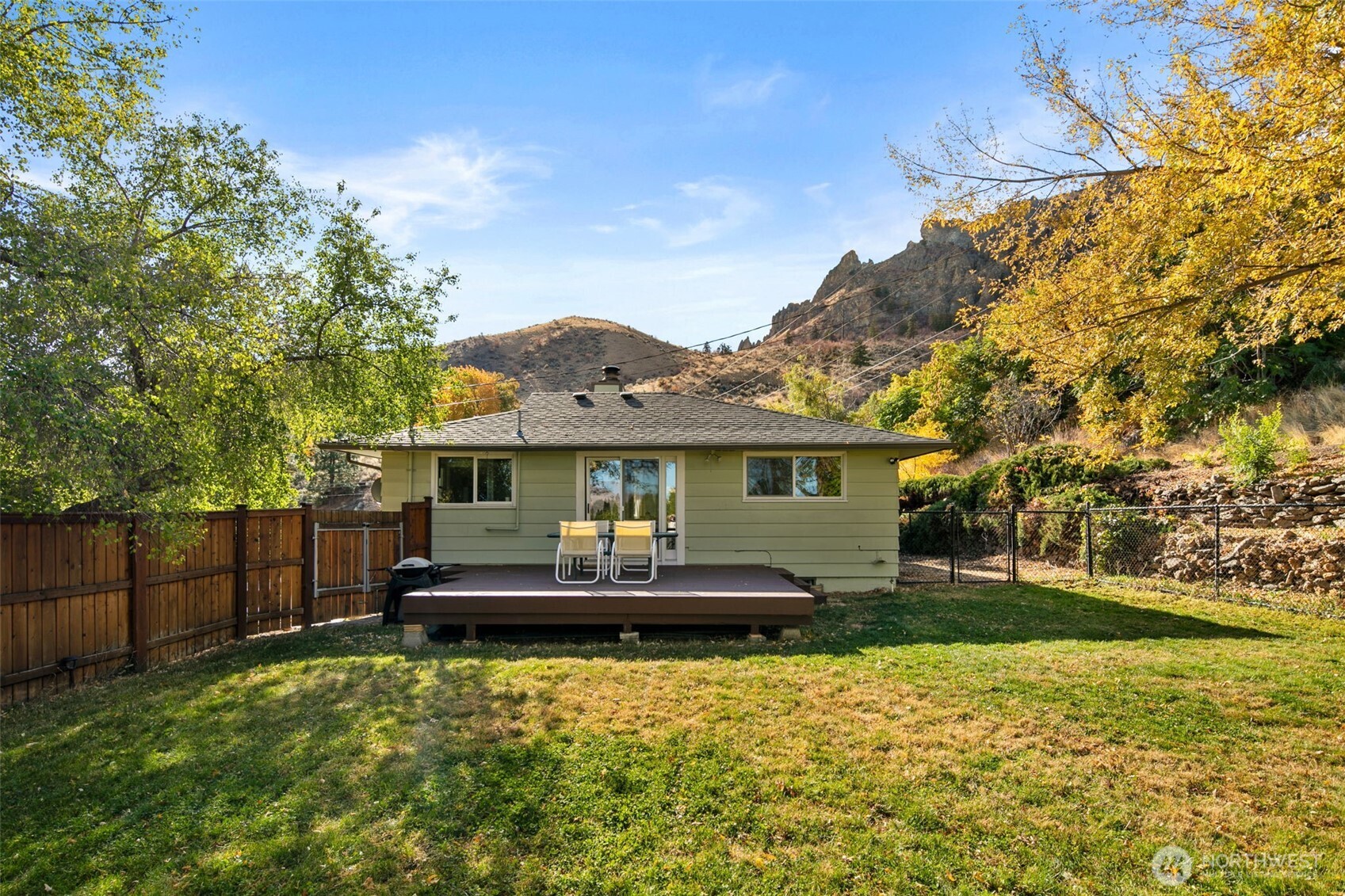 1216 Crawford , Wenatchee, WA 98801