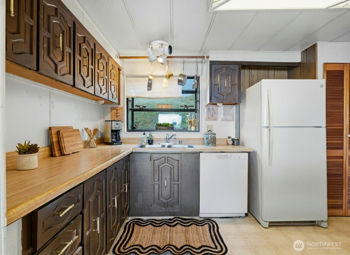 813 Fairmount Road , Port Townsend, WA 98368