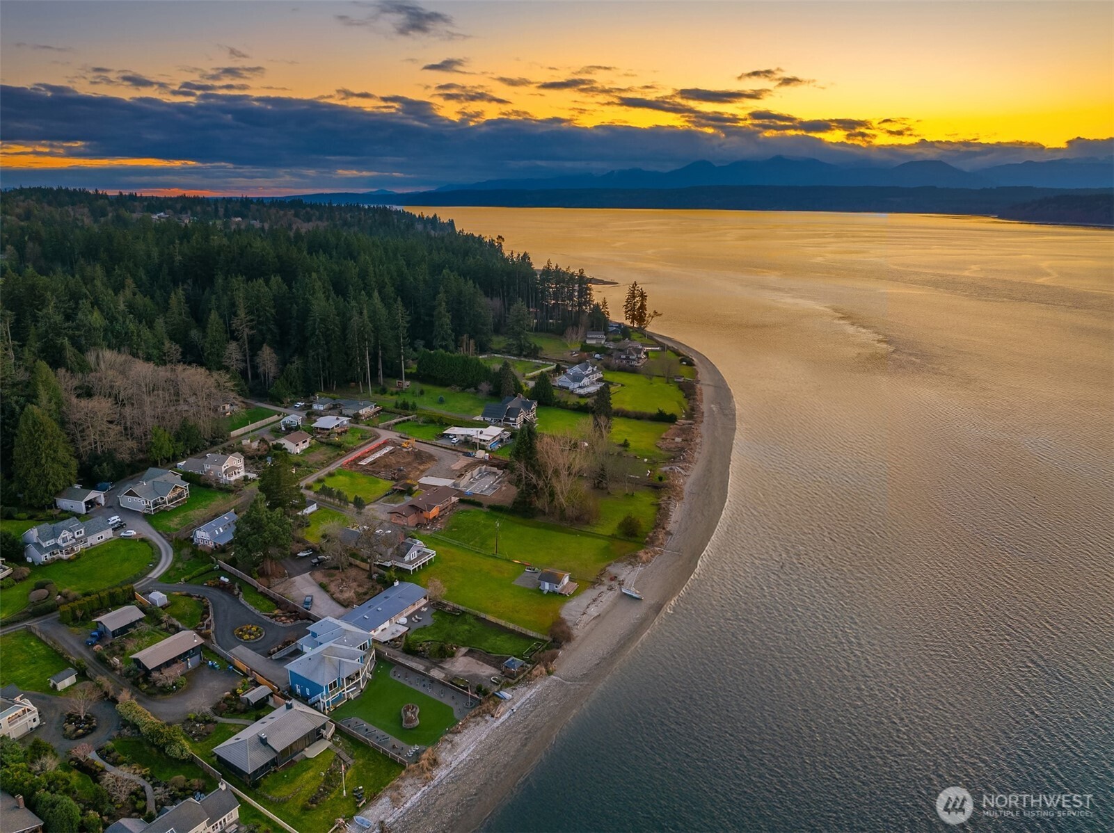 27584 Anchor Place NW, Poulsbo, WA 98370