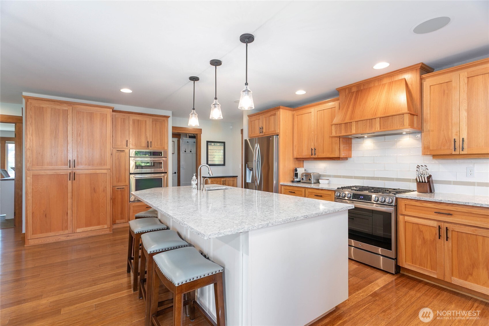 812 Sunrise Drive , Lynden, WA 98264