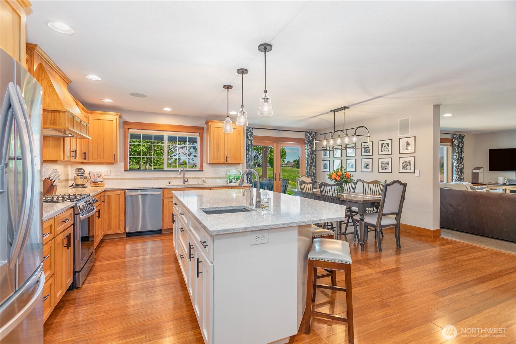 812 Sunrise Drive , Lynden, WA 98264