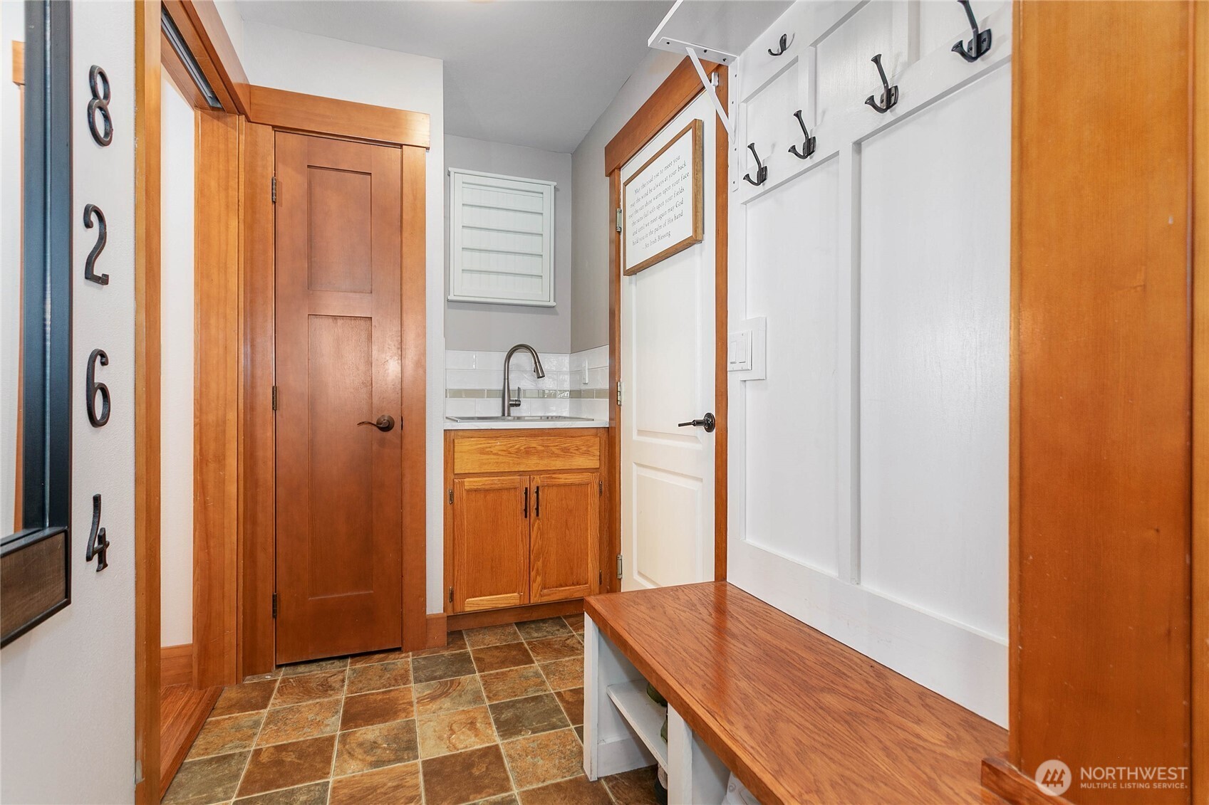 812 Sunrise Drive , Lynden, WA 98264