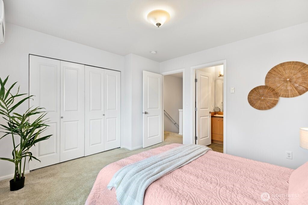3002 SW Morgan Street , Seattle, WA 98126
