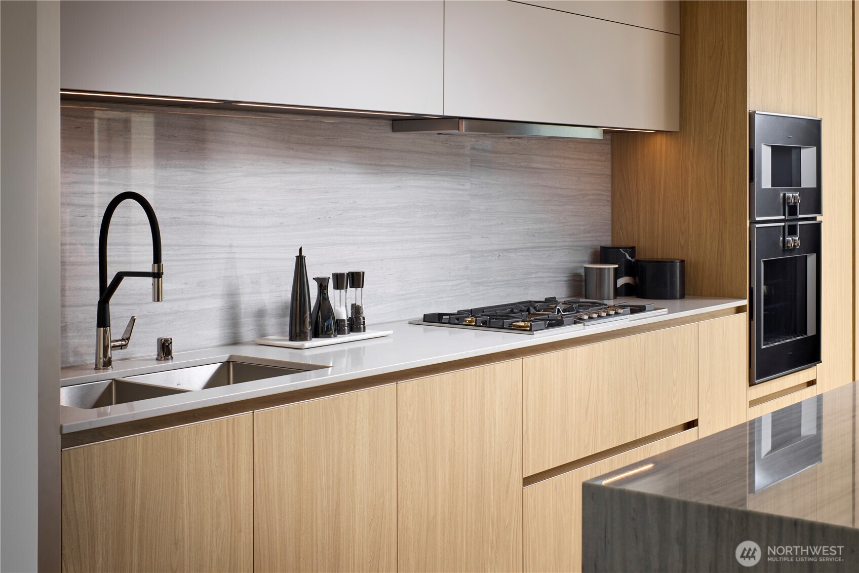 838 Avenue Square NE #1805, Bellevue, WA 98004