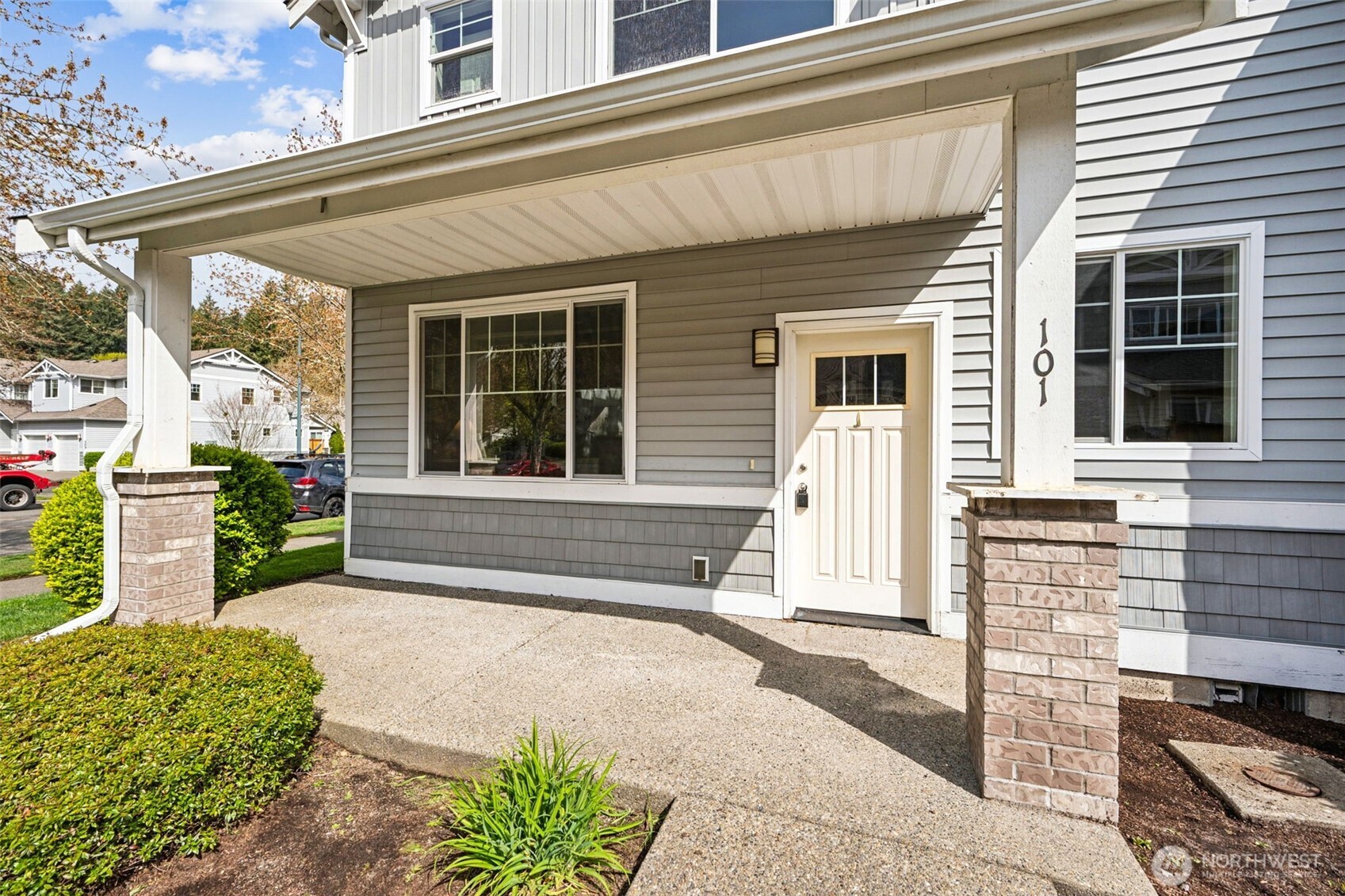 322 Yauger Way NW #101, Olympia, WA 98502