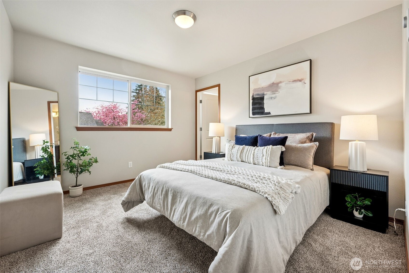 322 Yauger Way NW #101, Olympia, WA 98502