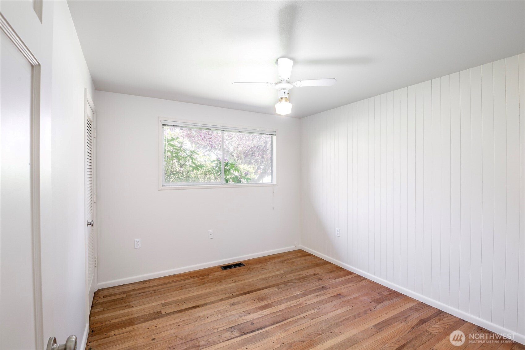 8906 35th Street W, University Place, WA 98466