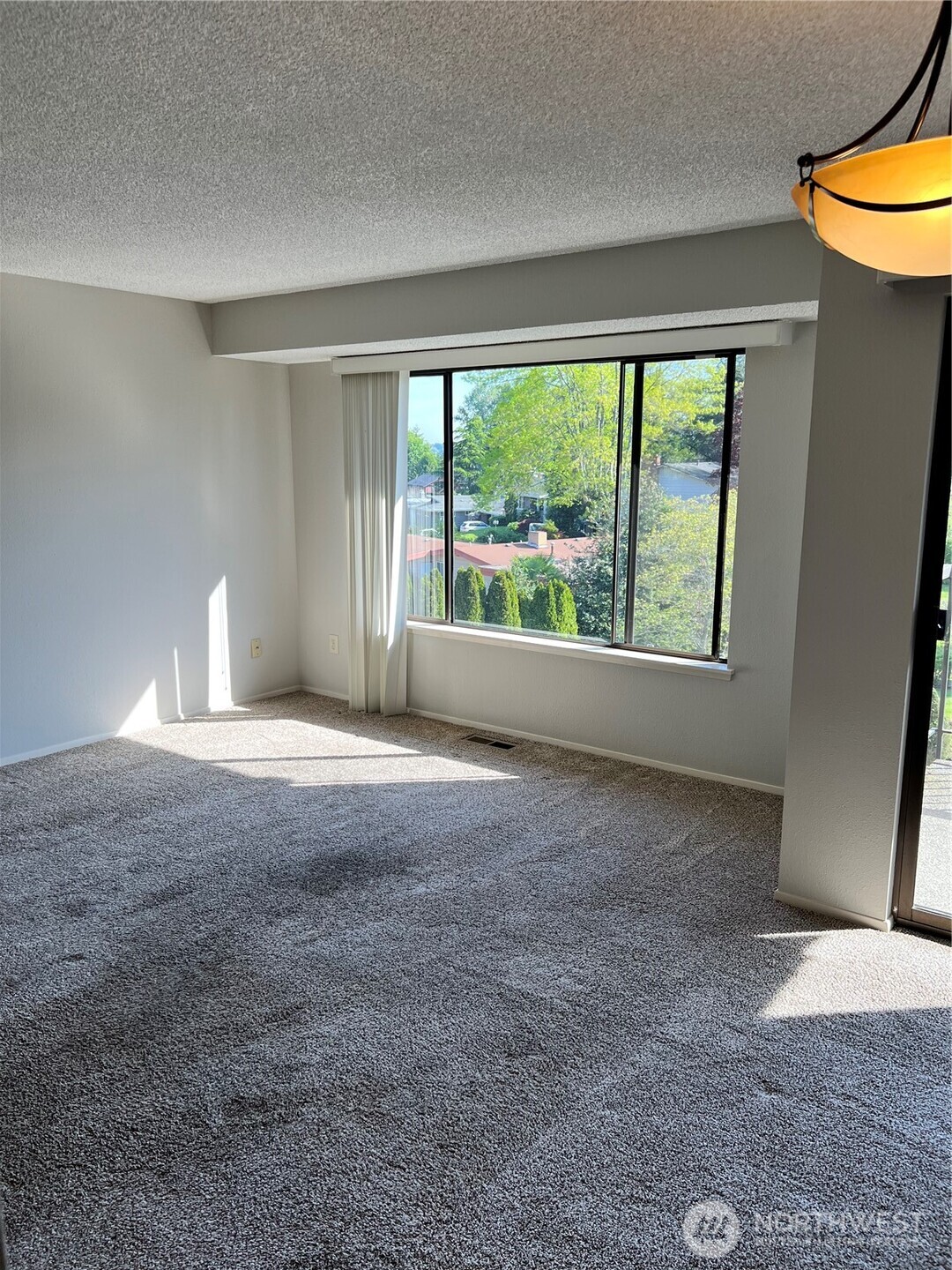 10628 Glen Acres Dr S , Seattle, WA 98168