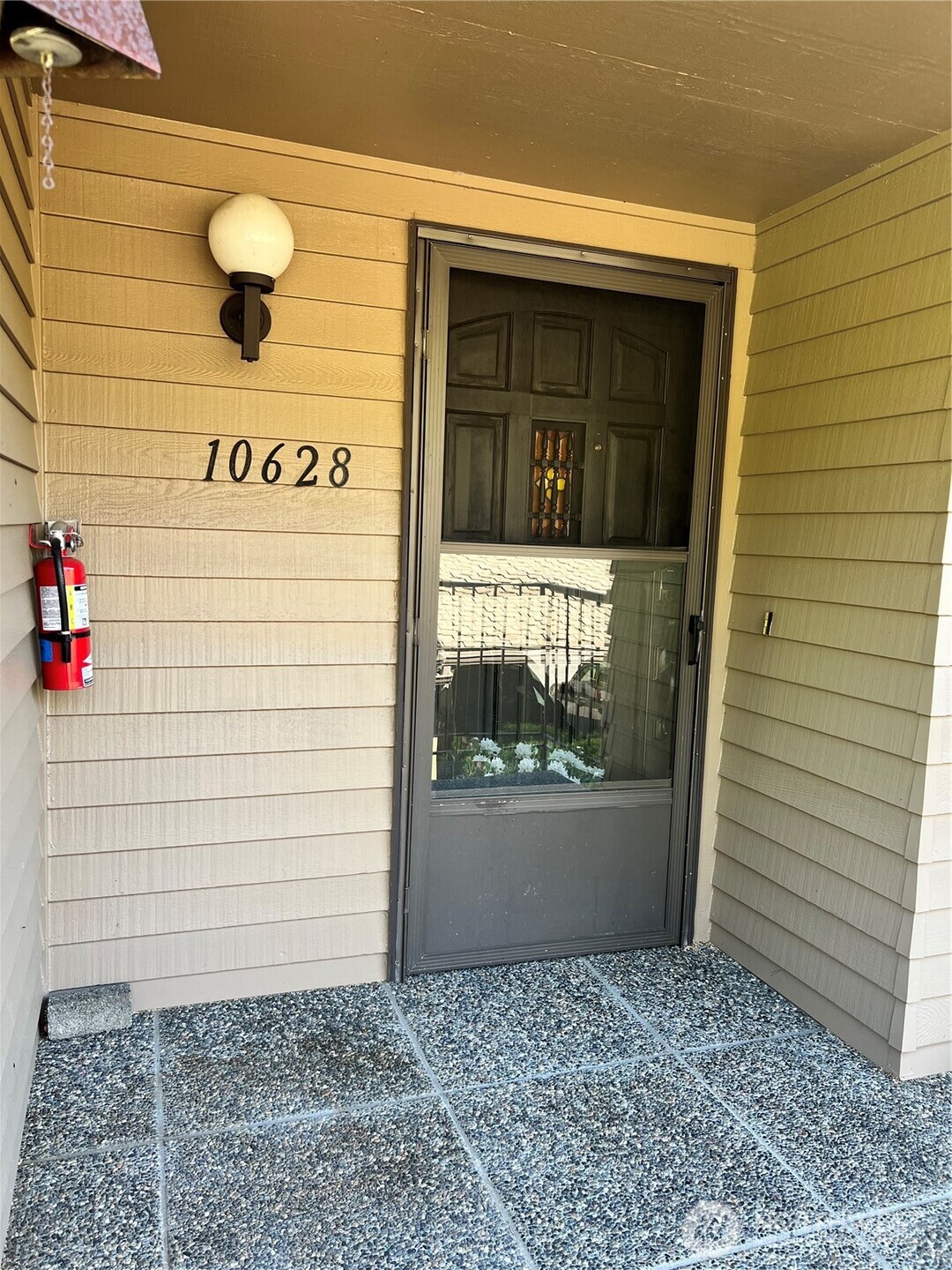 10628 Glen Acres Dr S , Seattle, WA 98168