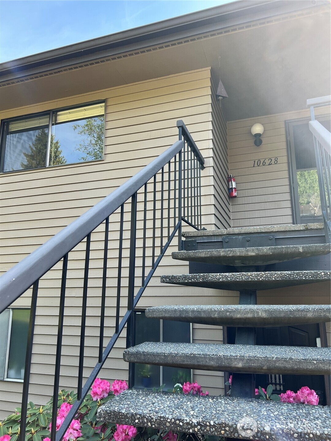 10628 Glen Acres Dr S , Seattle, WA 98168