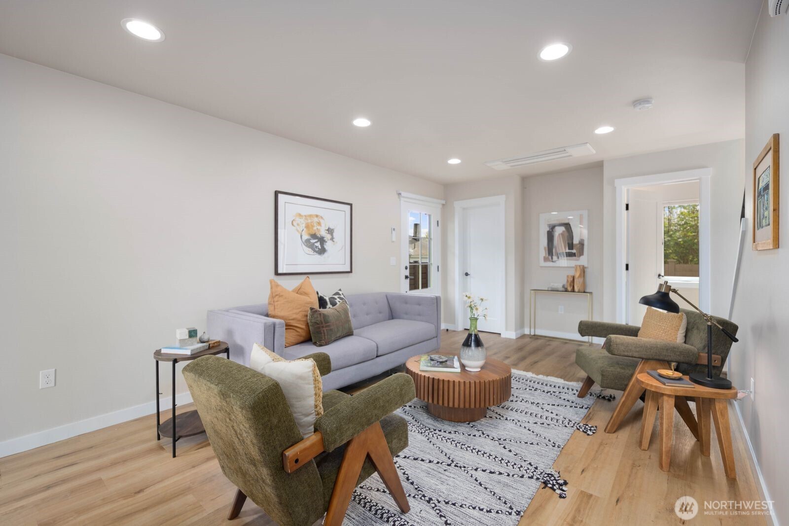 4230 S Graham Street , Seattle, WA 98118