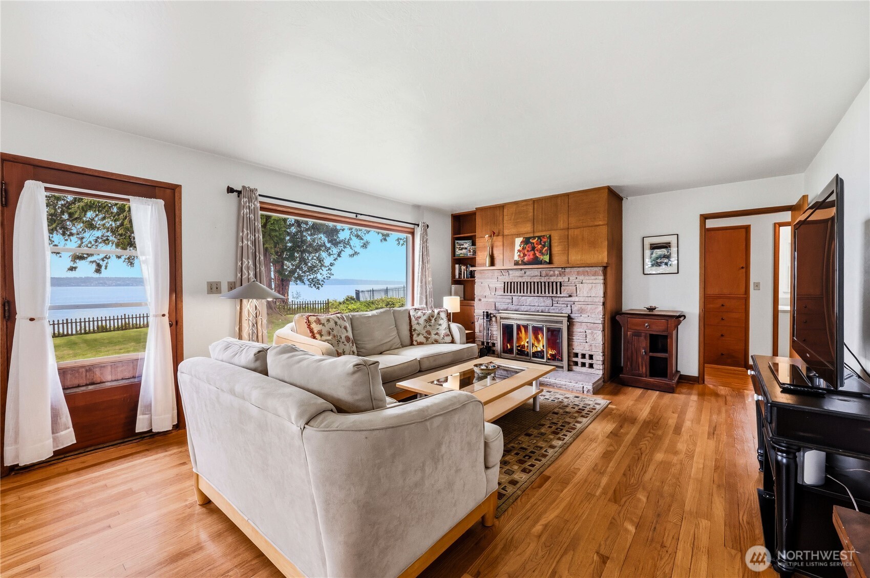 23932 Jefferson Point Road NE, Kingston, WA 98346