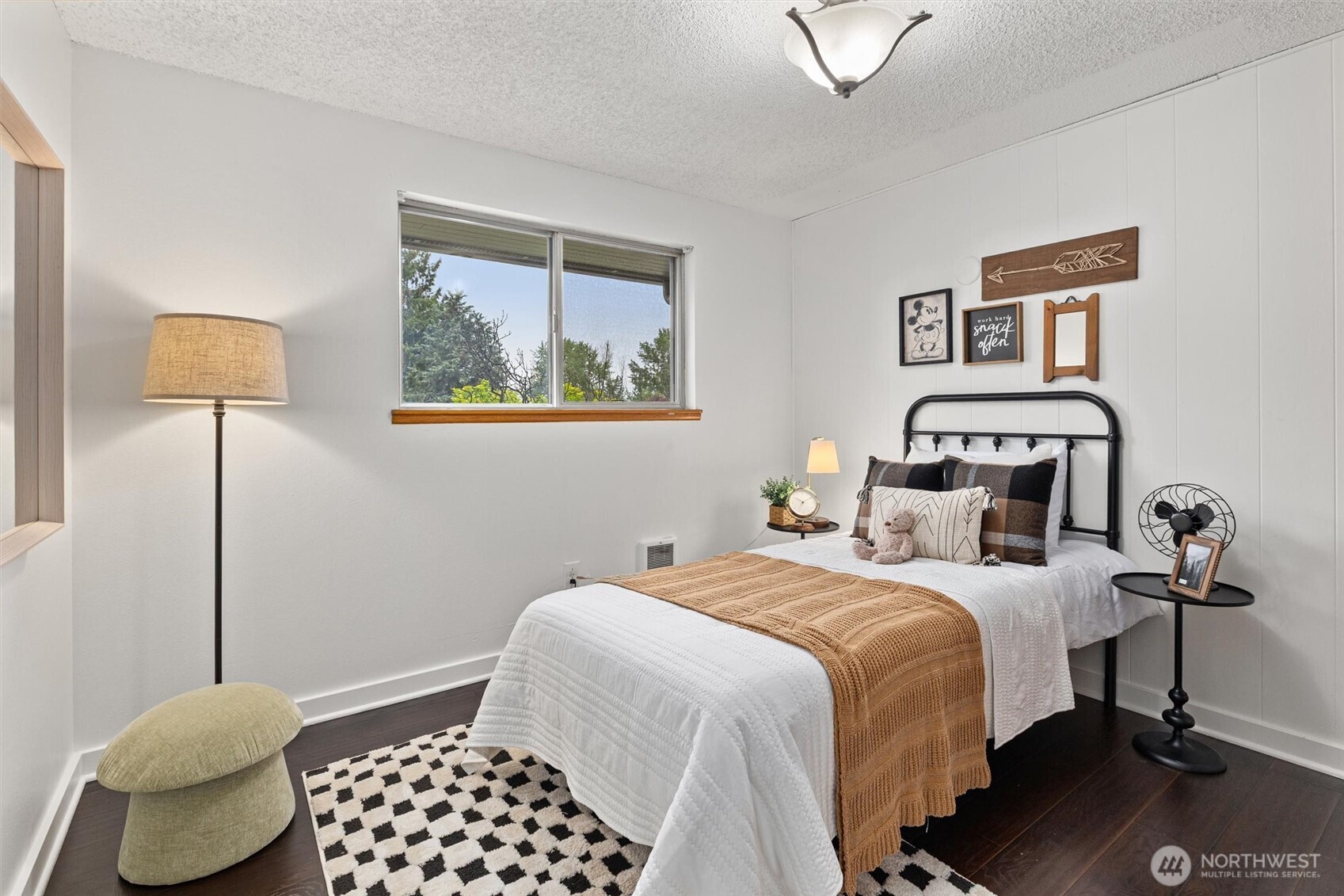 2001 NE 12th Street , Renton, WA 98056