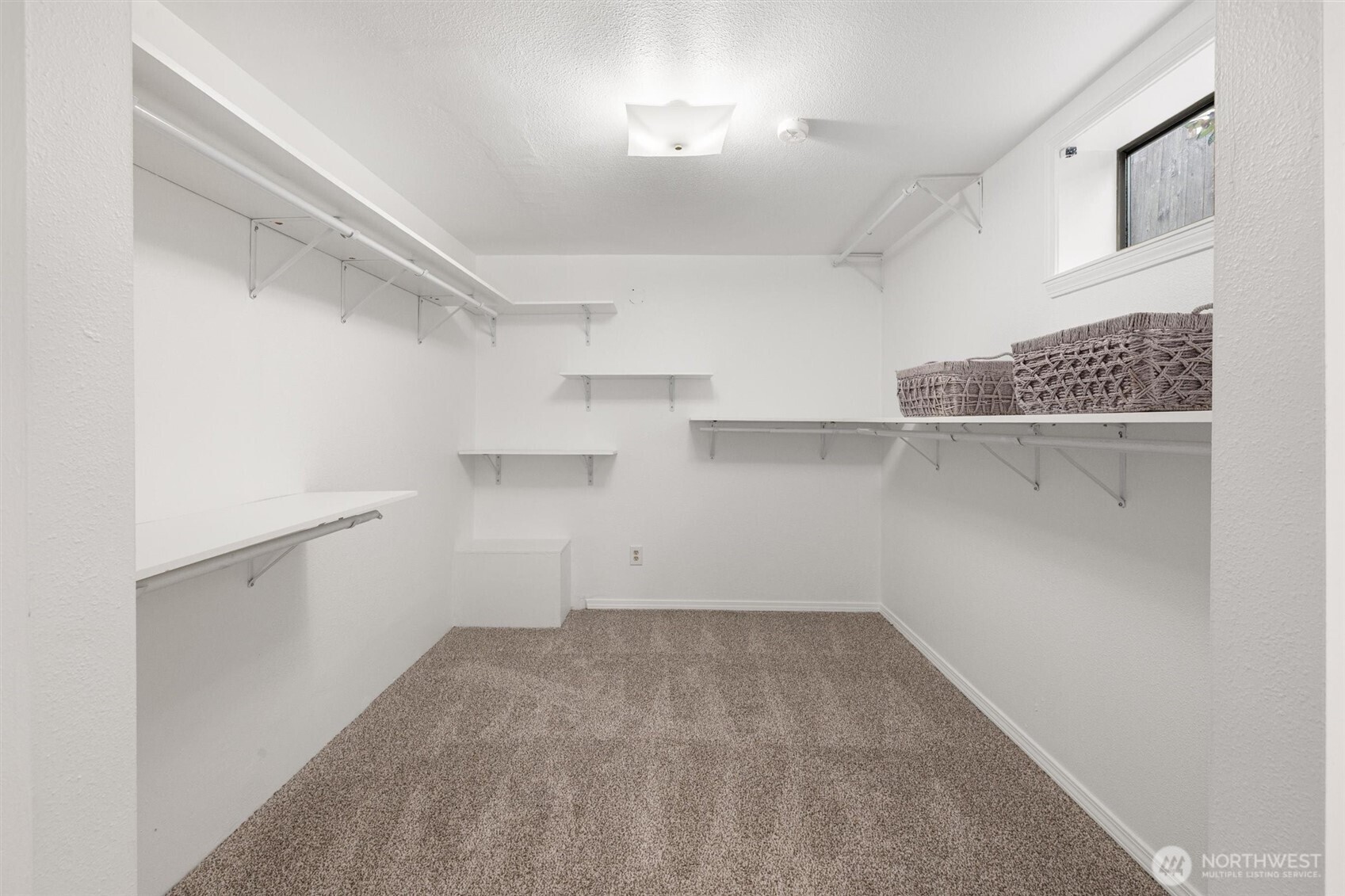 2001 NE 12th Street , Renton, WA 98056