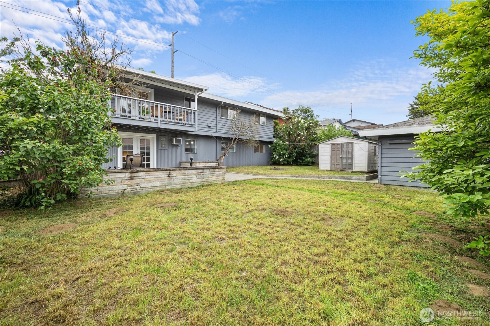 2001 NE 12th Street , Renton, WA 98056