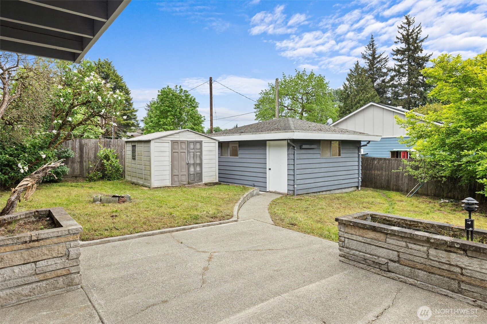 2001 NE 12th Street , Renton, WA 98056