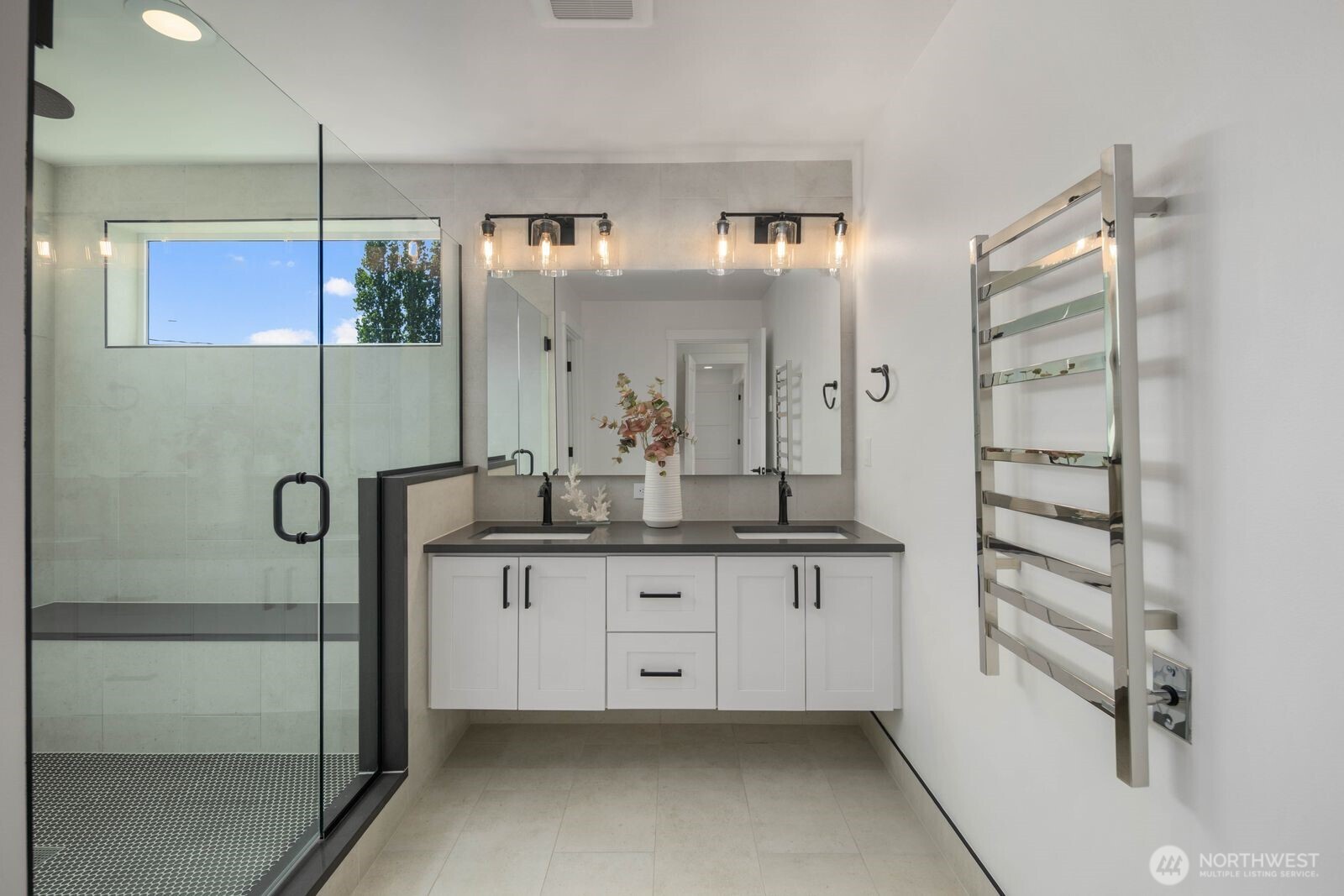 6103 S Norfolk Street , Seattle, WA 98118