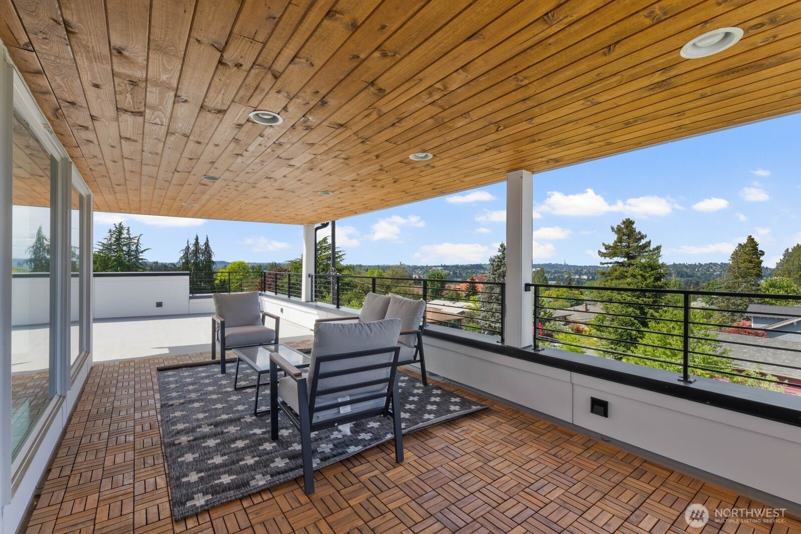 6103 S Norfolk Street , Seattle, WA 98118
