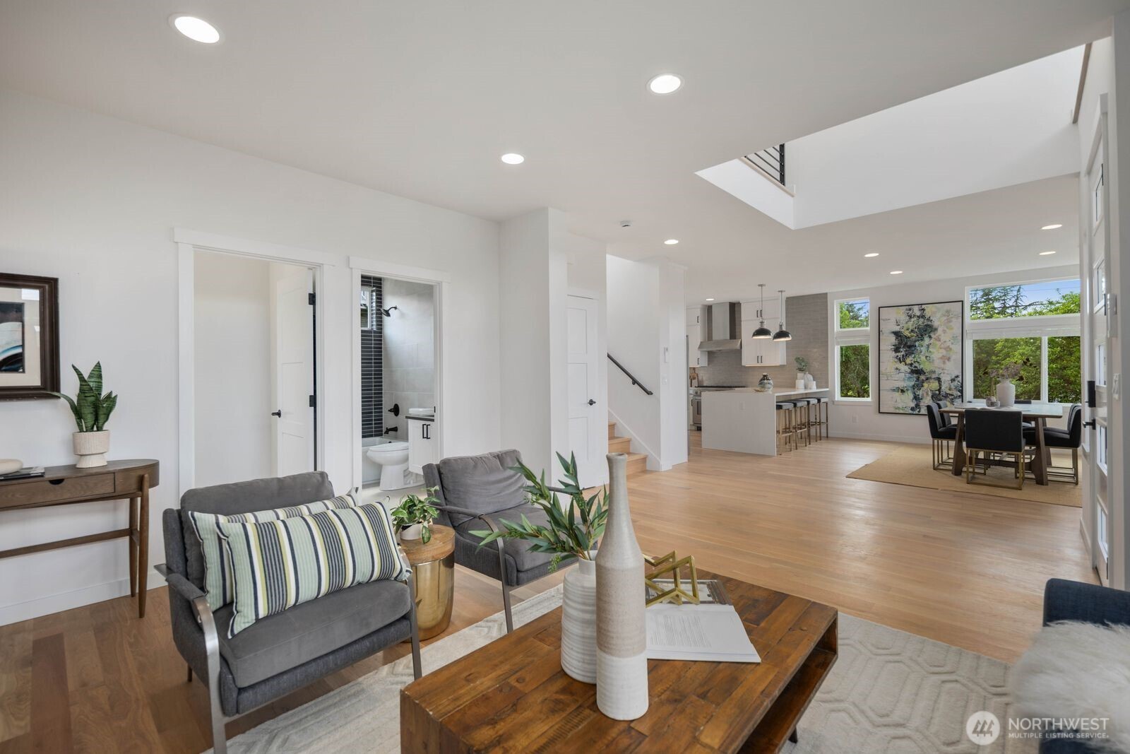 6103 S Norfolk Street , Seattle, WA 98118