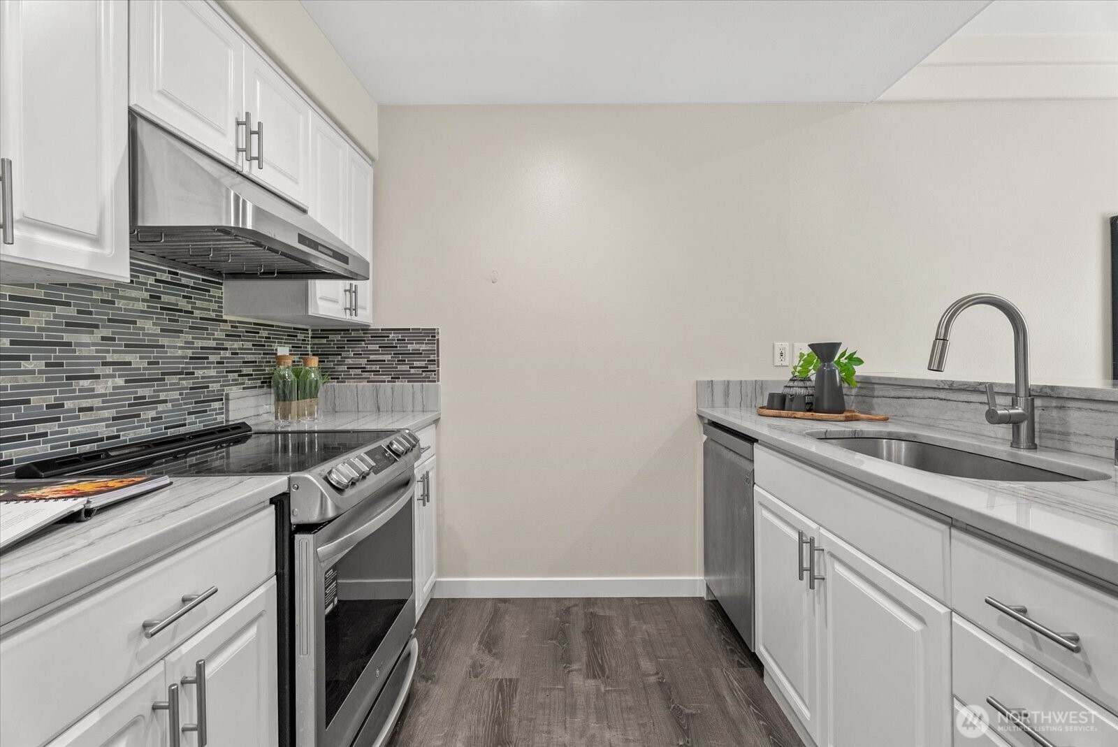 13274 NE 182nd Street , Woodinville, WA 98072