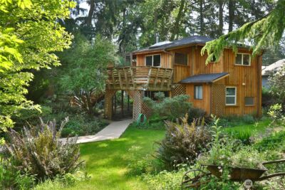 3634 Harper Street , Clinton, WA 98236