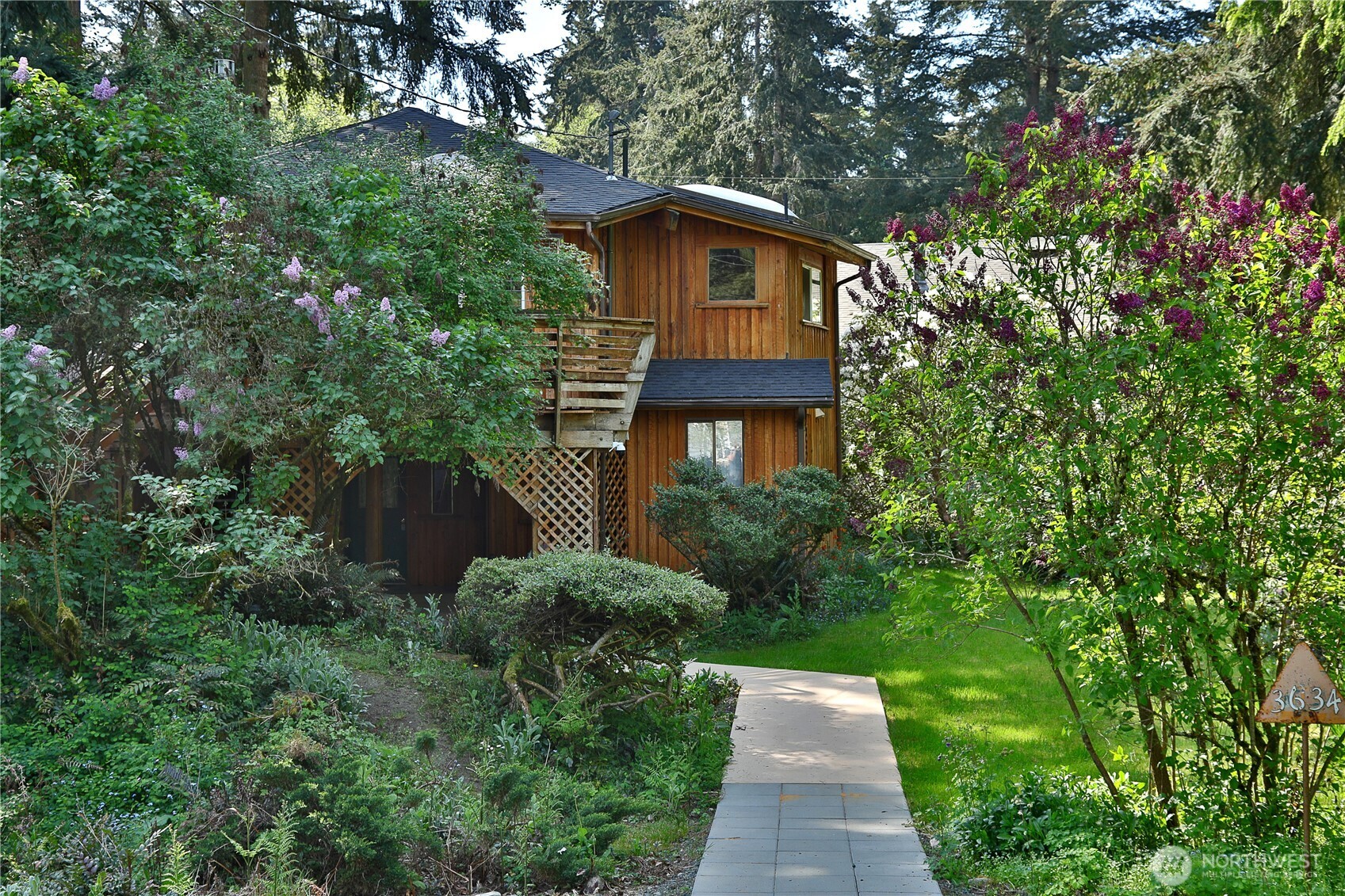 3634 Harper Street , Clinton, WA 98236