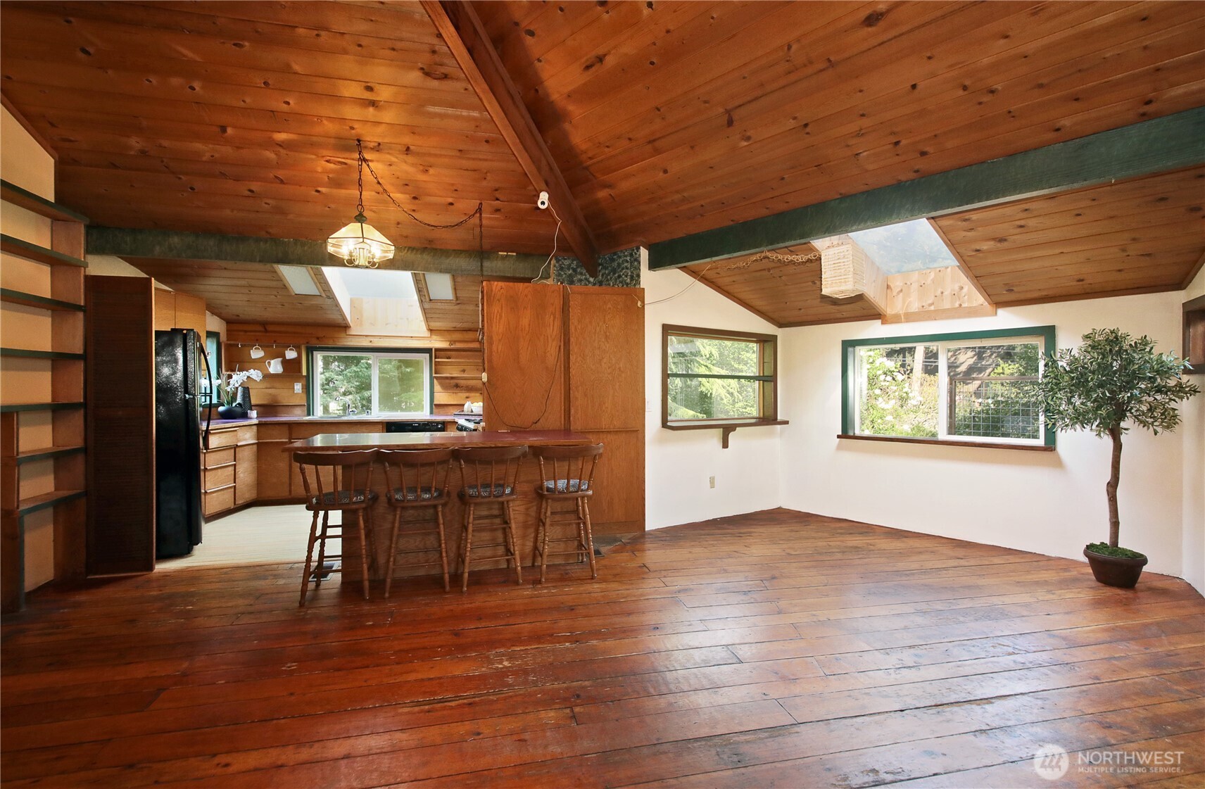 3634 Harper Street , Clinton, WA 98236